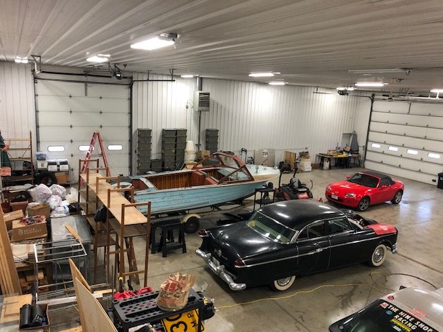 100 Classic Auto Ln, El Paso, IL 61738